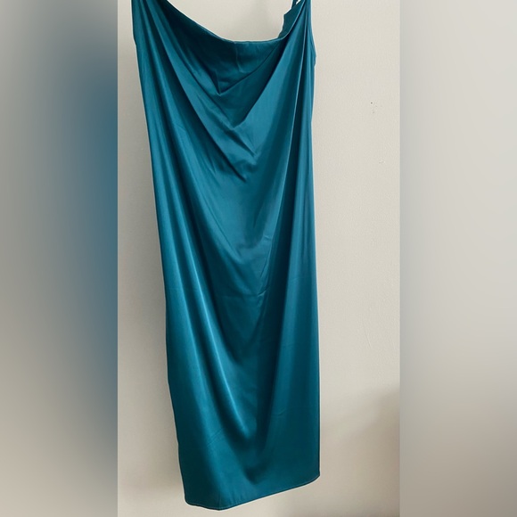 NWOT Beautiful Teal Midi Dress Size Large - Picture 6 of 10